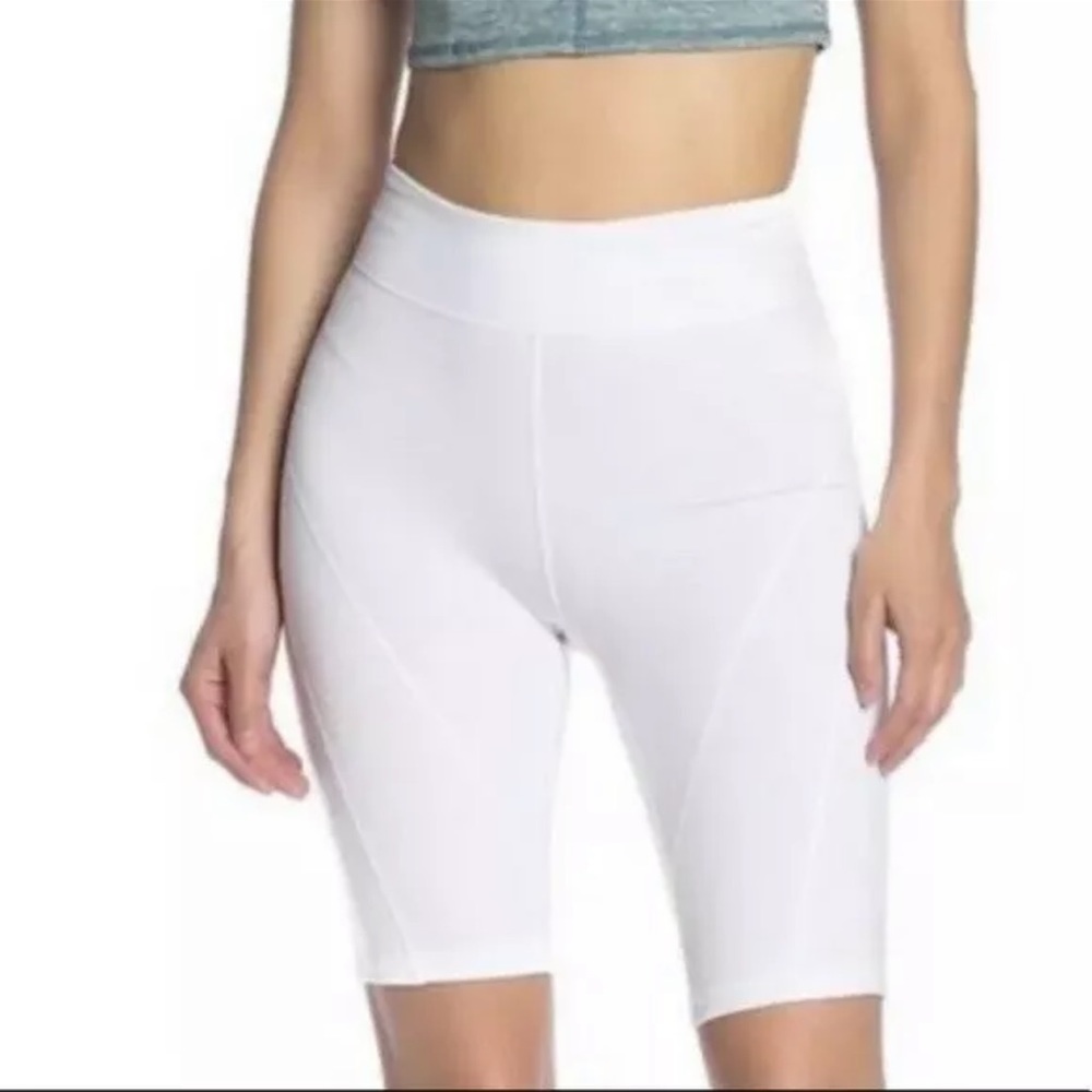 Free People Movement White Biker Baby Shorts Medium NWT - Picture 3 of 14